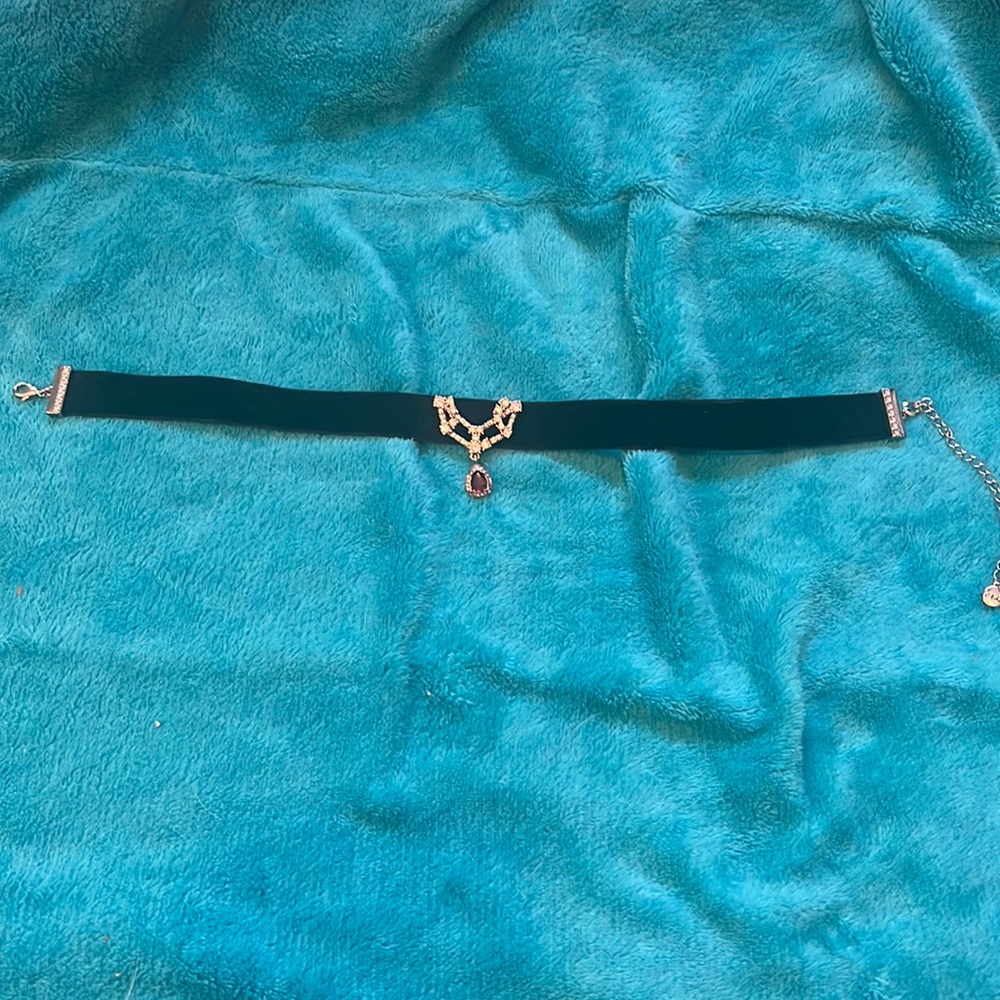 Chloe and Isabel choker